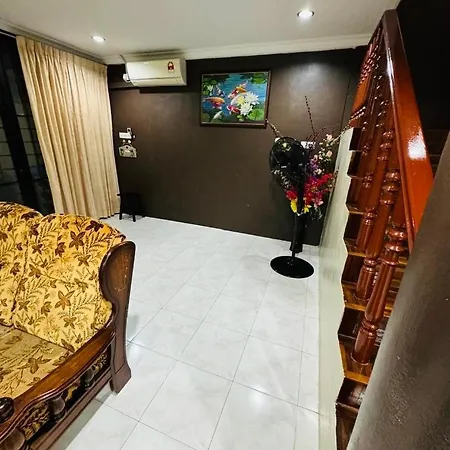 Taman Kemena Raya Bintulu Homestay Exterior photo