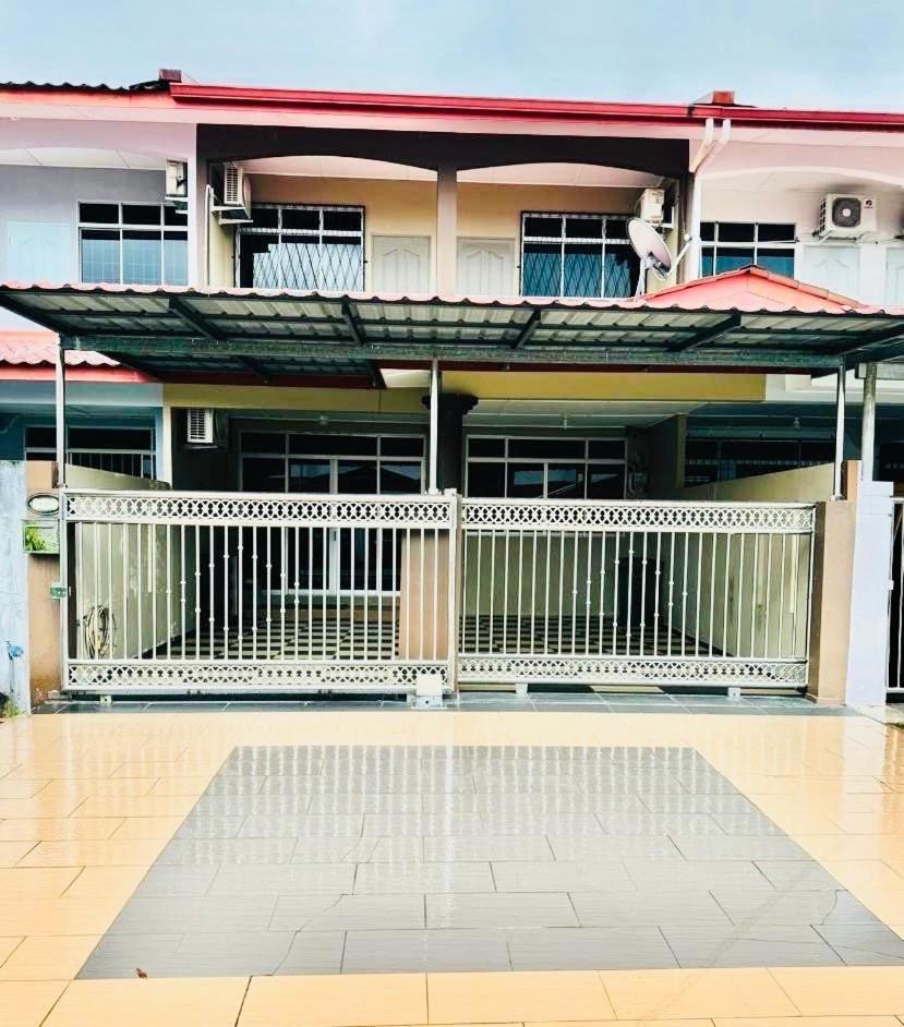 Holiday home Taman Kemena Raya